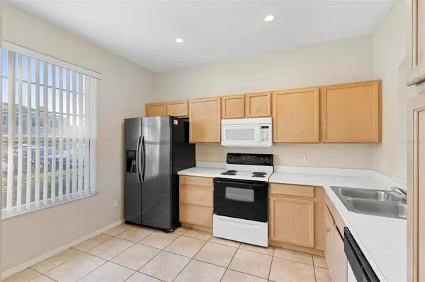 13312 SUMMERTON DR, Orlando, FL 32824
