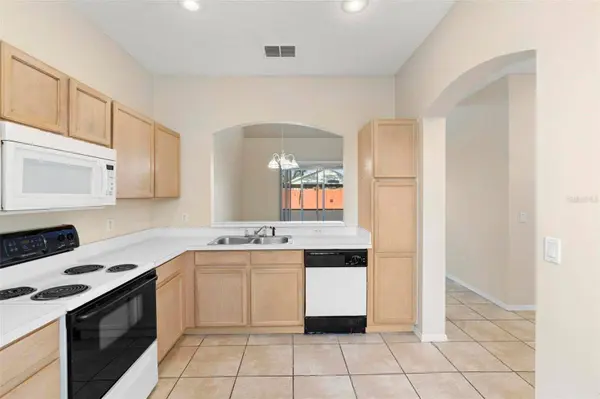13312 SUMMERTON DR, Orlando, FL 32824