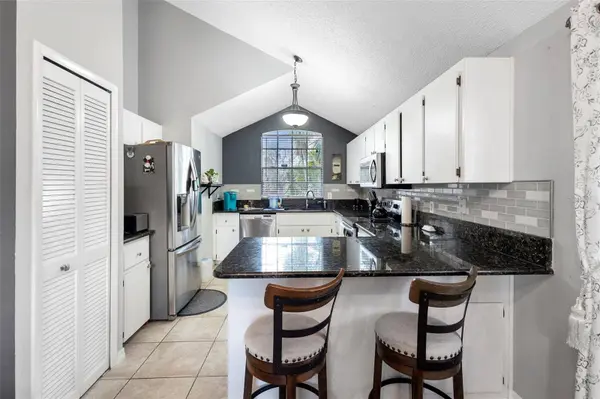 325 SONOMA VALLEY CIR, Orlando, FL 32835