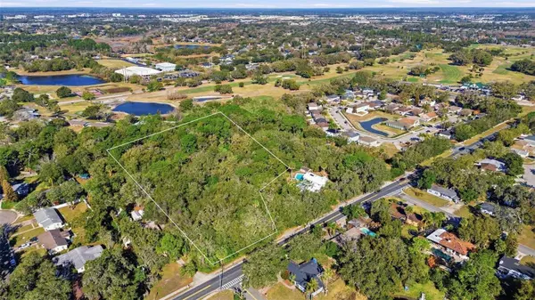 932 COUNTRY CLUB RD, Sanford, FL 32773