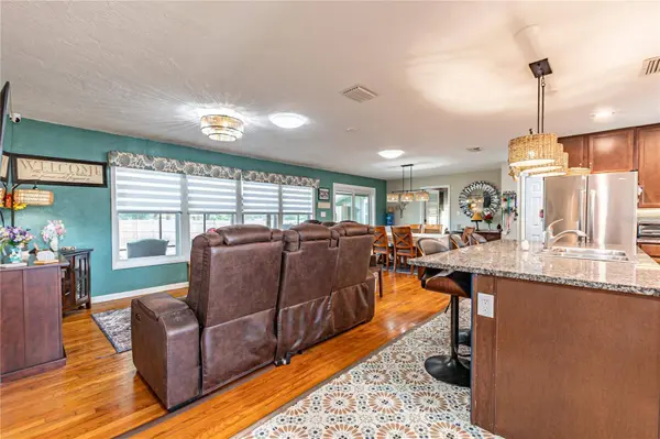5233 HILL DR, Zephyrhills, FL 33542