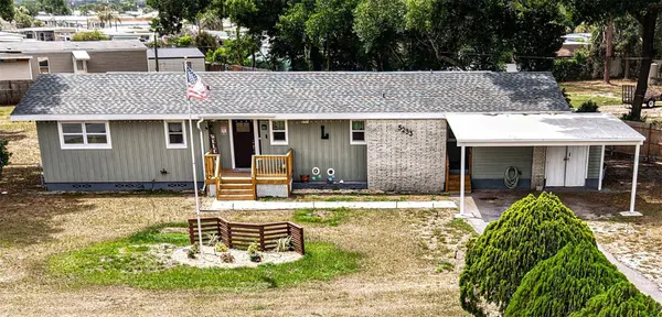 5233 HILL DR, Zephyrhills, FL 33542