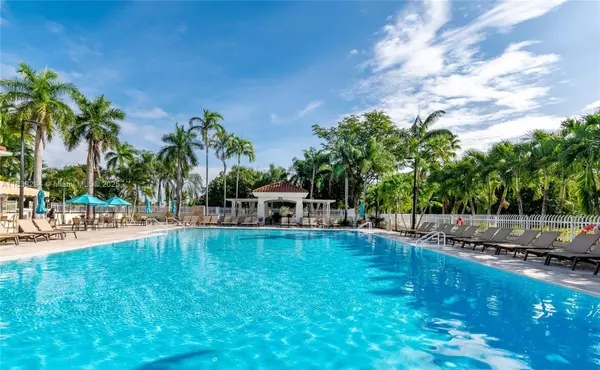 4725 NW 103rd Ct, Doral, FL 33178