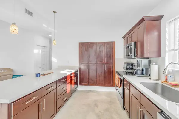 34 Hibiscus LN, Key Largo, FL 33037