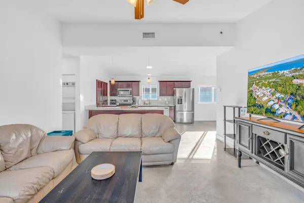 34 Hibiscus LN, Key Largo, FL 33037