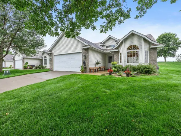 2317 Cleveland LN S, Cambridge, MN 55008