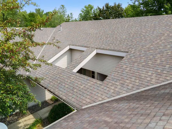 27699 Woodland DR, Chisago City, MN 55013