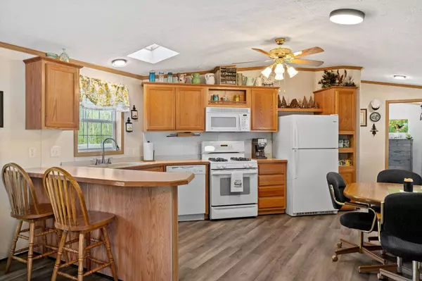 10412 Lakeside DR, Pine Lake Twp, MN 55735