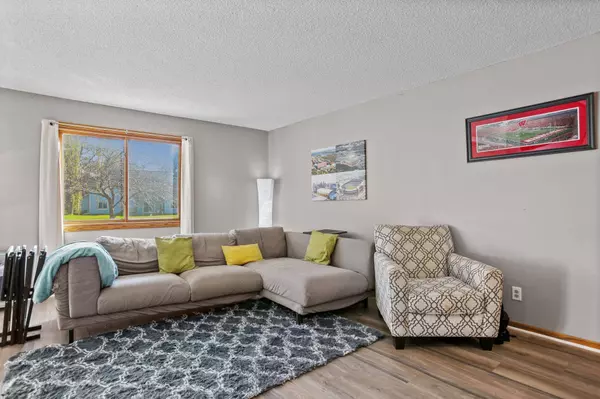 994 Heritage CT E #406, Vadnais Heights, MN 55127