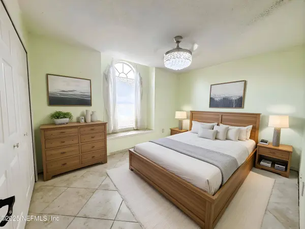 4451 DEER VALLEY DR, Jacksonville, FL 32210