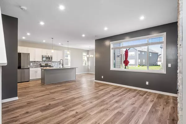 9930 Zilla ST NW, Coon Rapids, MN 55433