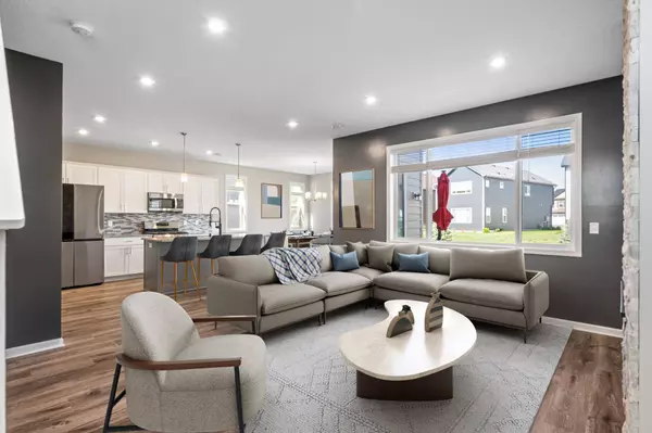 9930 Zilla ST NW, Coon Rapids, MN 55433