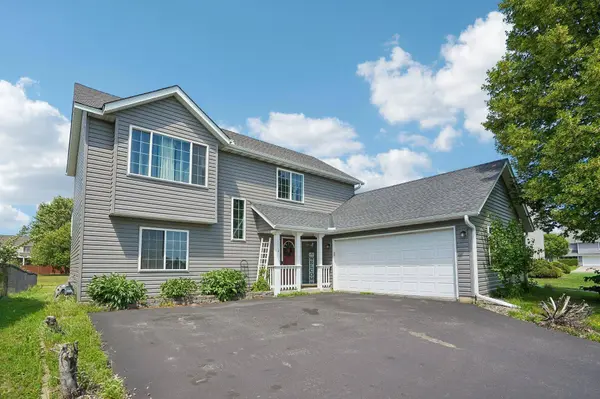1113 Hickory ST, Farmington, MN 55024