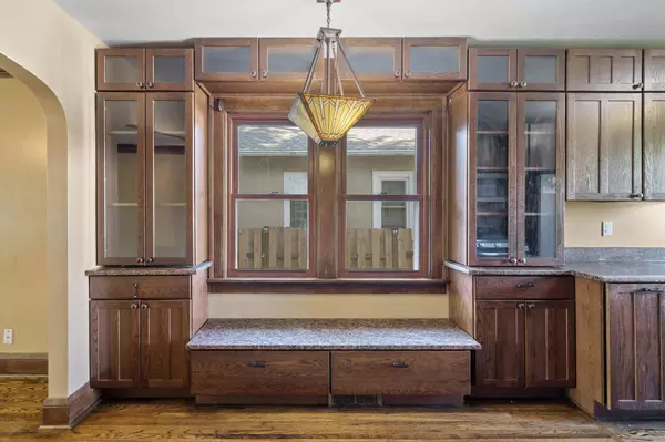 4302 5th AVE S, Minneapolis, MN 55409