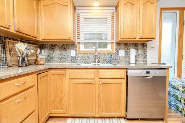 4875 Ashley Park Drive, West Des Moines, IA 50265