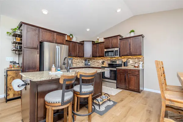 904 NW Sienna Drive, Grimes, IA 50111