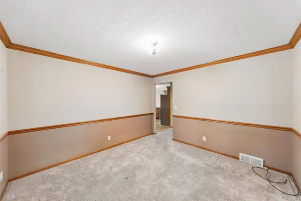 1009 NE 24th Court, Ankeny, IA 50021