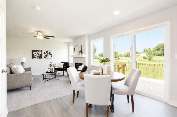 706 NE Oak Ridge Drive, Ankeny, IA 50021