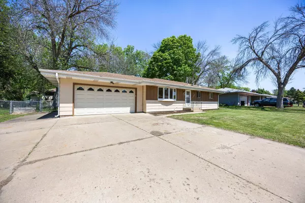 225 103rd AVE NW, Coon Rapids, MN 55448