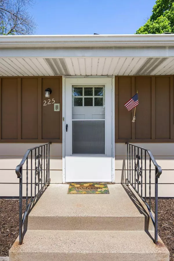 225 103rd AVE NW, Coon Rapids, MN 55448