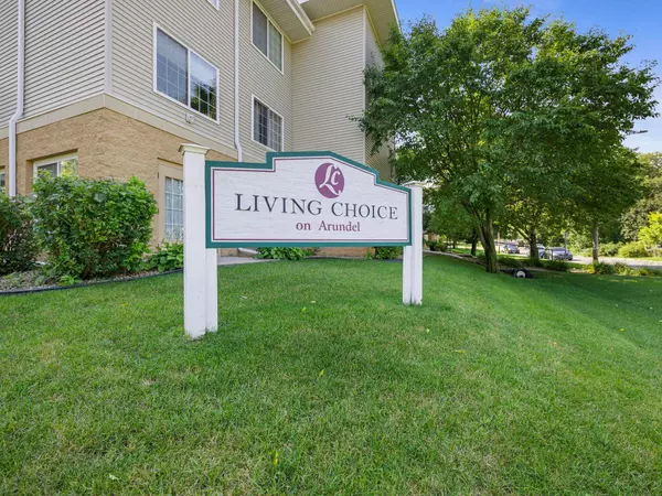 1600 Arundel ST #211, Saint Paul, MN 55117