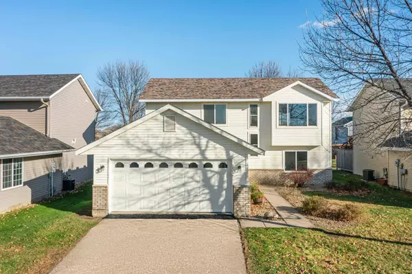 9324 Goodrich DR, Monticello, MN 55362