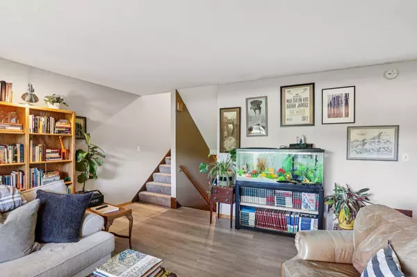 1481 Woodview AVE E, Eagan, MN 55122