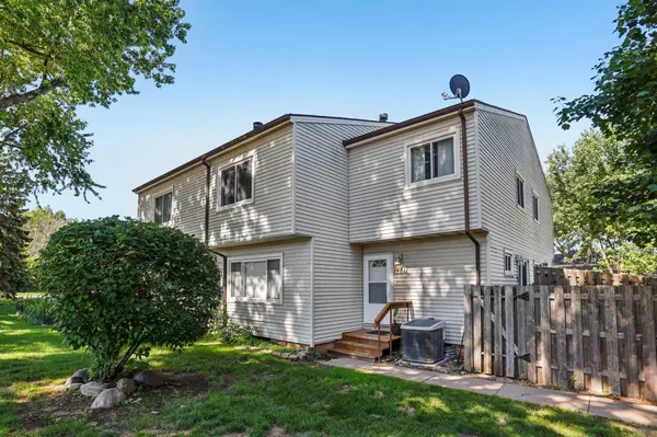 1481 Woodview AVE E, Eagan, MN 55122