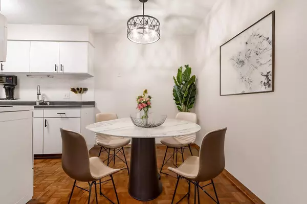 7316 W 22nd ST #109, Saint Louis Park, MN 55426