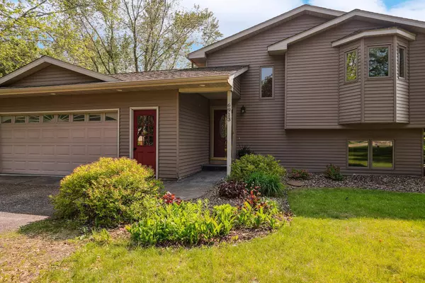 6913 Sumac CT, Centerville, MN 55038