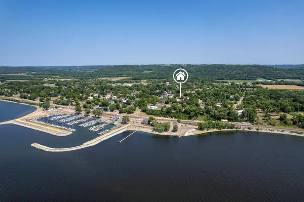 210 3rd ST, Pepin, WI 54759