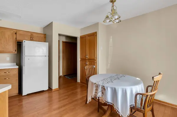 8568 Stratford LN, Minneapolis, MN 55443