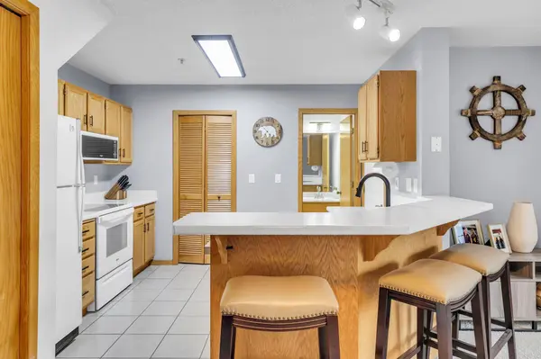 1257 Birch CT ##7, White Bear Lake, MN 55110
