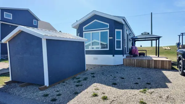 25054 South Pine Lake RD #6120, Rural Red Deer County, AB T0M 1R0