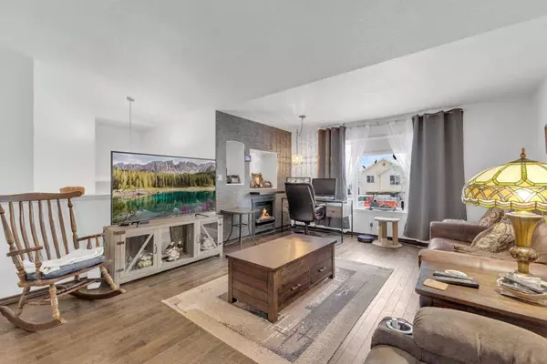 85 Kendrew DR, Red Deer, AB T4P 3Z1