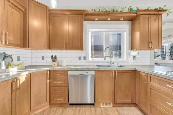 6372 Cedar WAY, Innisfail, AB T4G 0A4