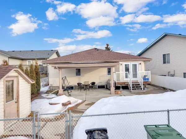 87 Kirkwood CRES, Red Deer, AB T4P 3P3