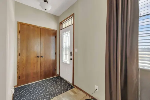 14 Crossley ST, Red Deer, AB T4P 0G4