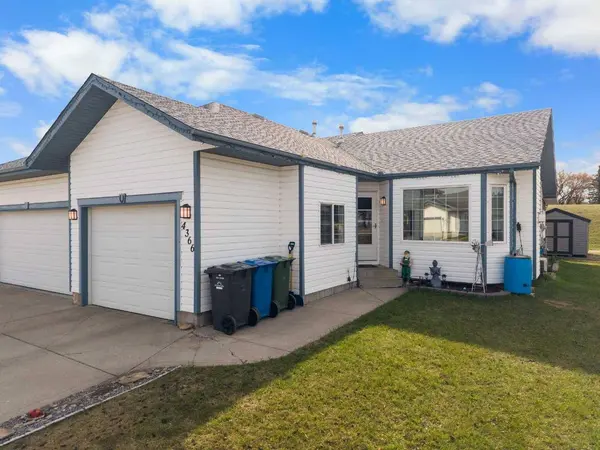 4366 54A Avenue Close, Innisfail, AB T4G 1X5