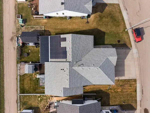 4366 54A Avenue Close, Innisfail, AB T4G 1X5
