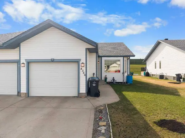 4366 54A Avenue Close, Innisfail, AB T4G 1X5