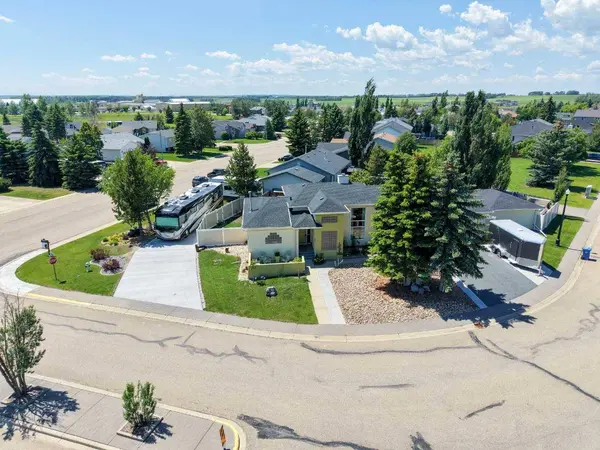 6001 47 ST, Innisfail, AB T4G1L3