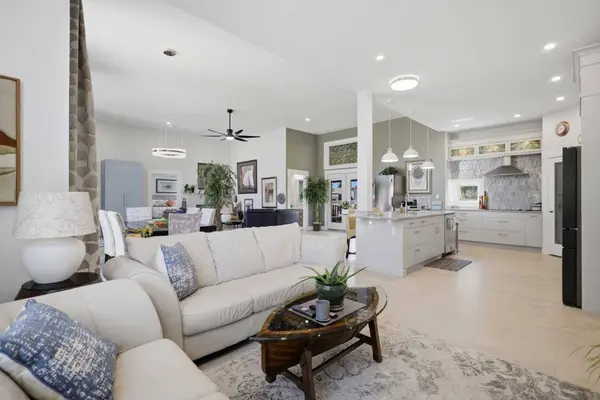 6001 47 ST, Innisfail, AB T4G1L3