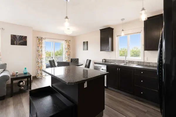44 Carlson PL, Red Deer, AB T4P 0M3