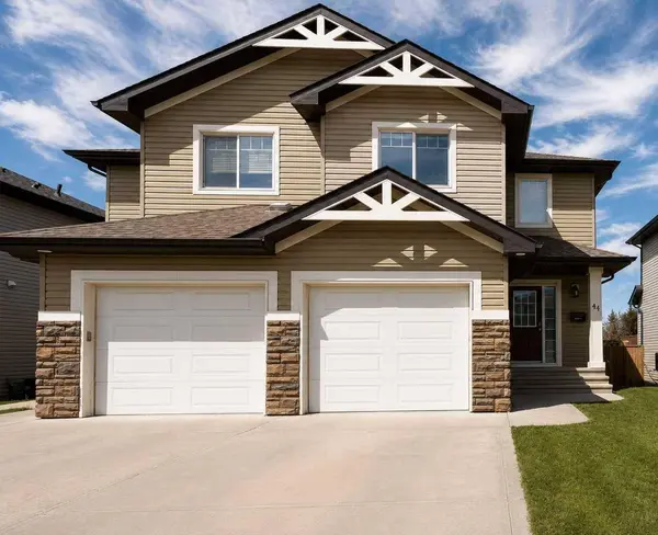 44 Carlson PL, Red Deer, AB T4P 0M3