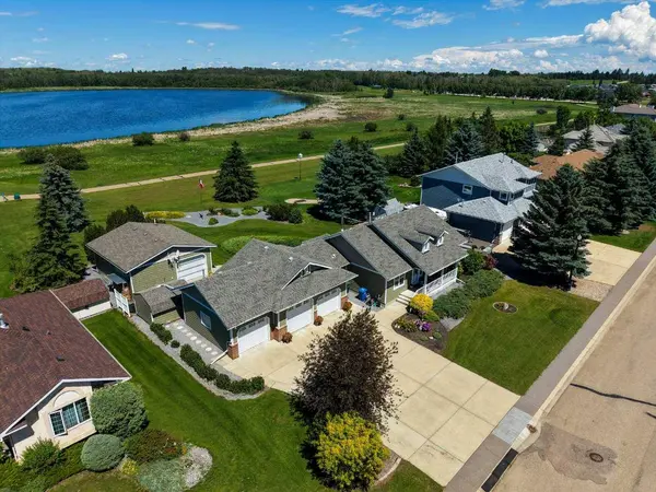 6026 47 ST, Innisfail, AB T4G 1L3