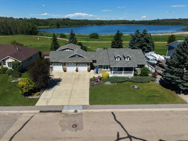 6026 47 ST, Innisfail, AB T4G 1L3
