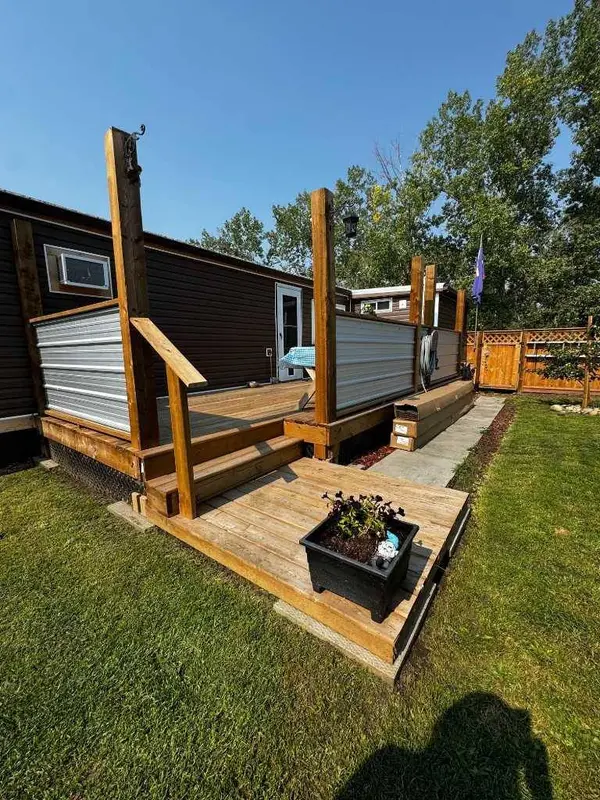 63 Westwood Court, Innisfail, AB T4G 1S2