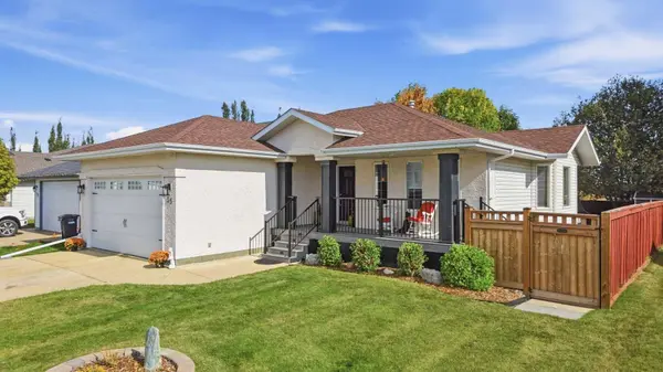 35 Heenan CRES, Sylvan Lake, AB T4S 1Z8