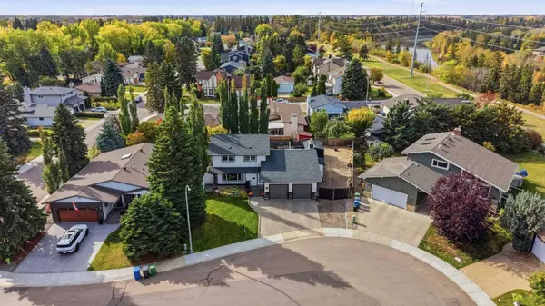 6 Wiltshire PL, Red Deer, AB T0M 0J0